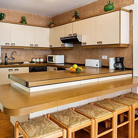 Spacious In Palmas De Gran Canaria 147 M² Terrace Lejlighed